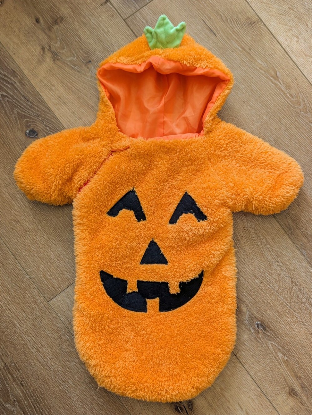 Cute & Cozy Lil Pumpkin Baby Sleeper Costume 0-3 Months 🍂